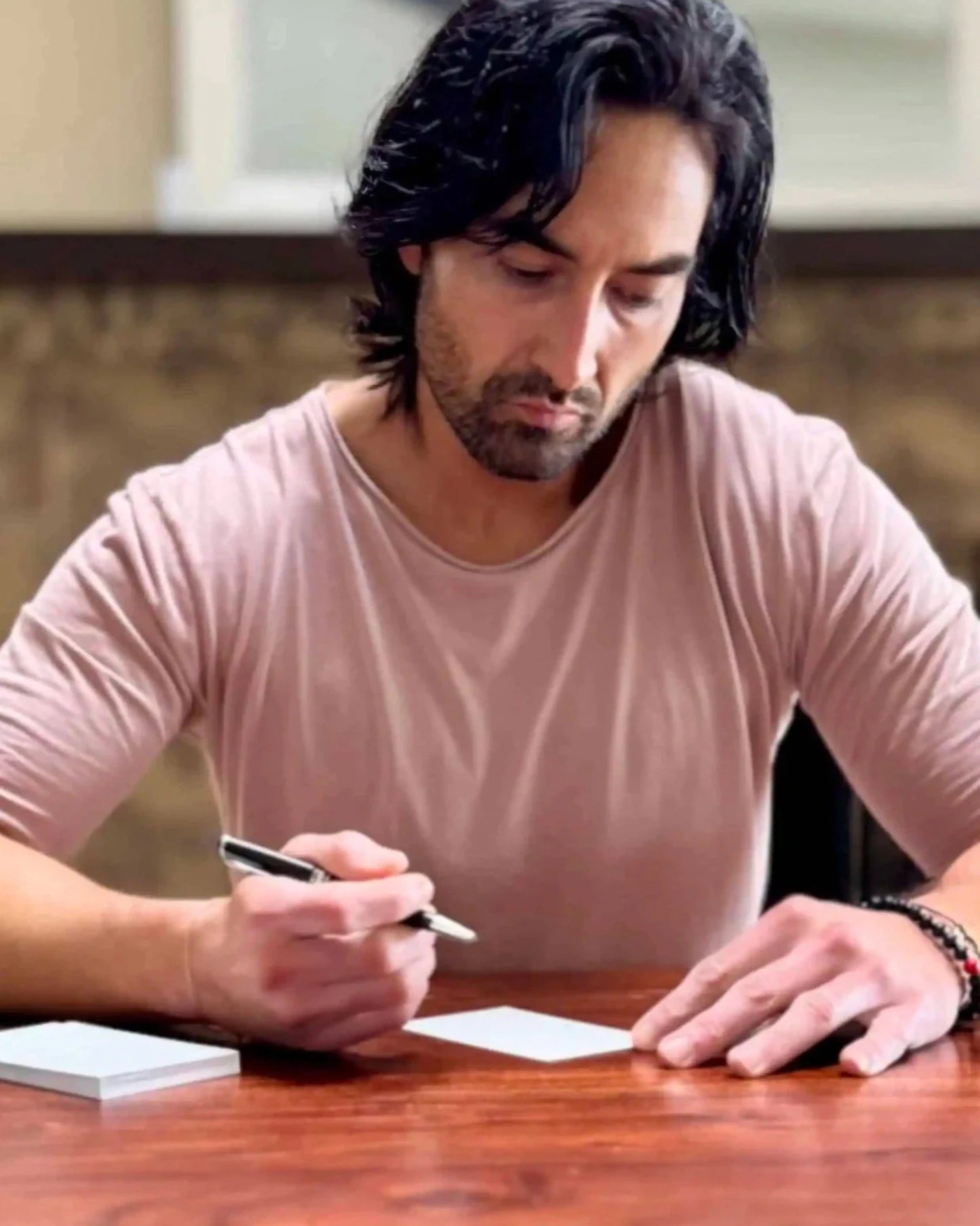 Dean-Bokhari-writing-on-125-productivity-cards